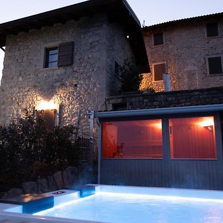 Ca' Baetti L'Antico Borgo Bed and Breakfast Roncola Eksteriør billede