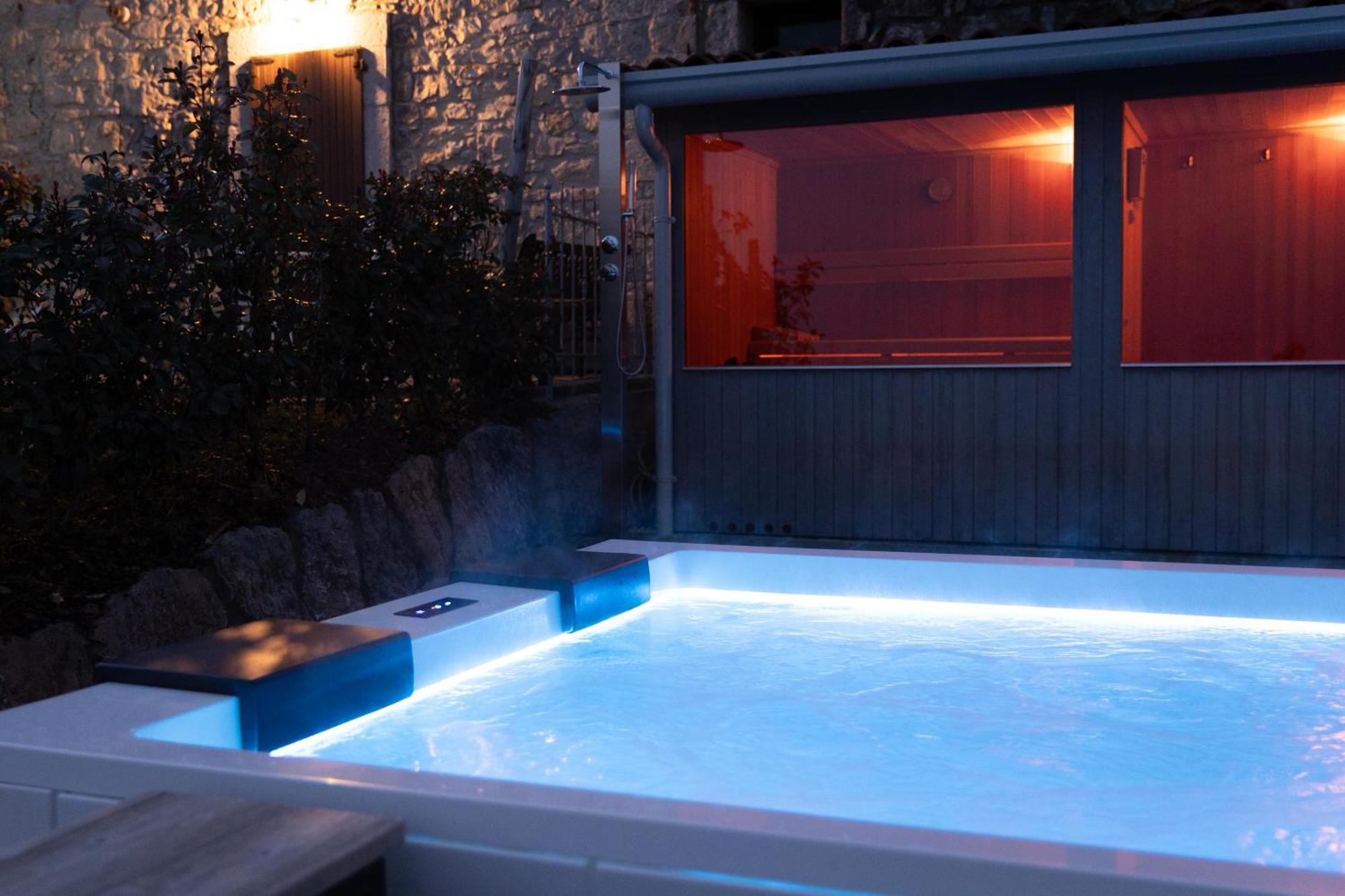 Ca' Baetti L'Antico Borgo Bed and Breakfast Roncola Eksteriør billede