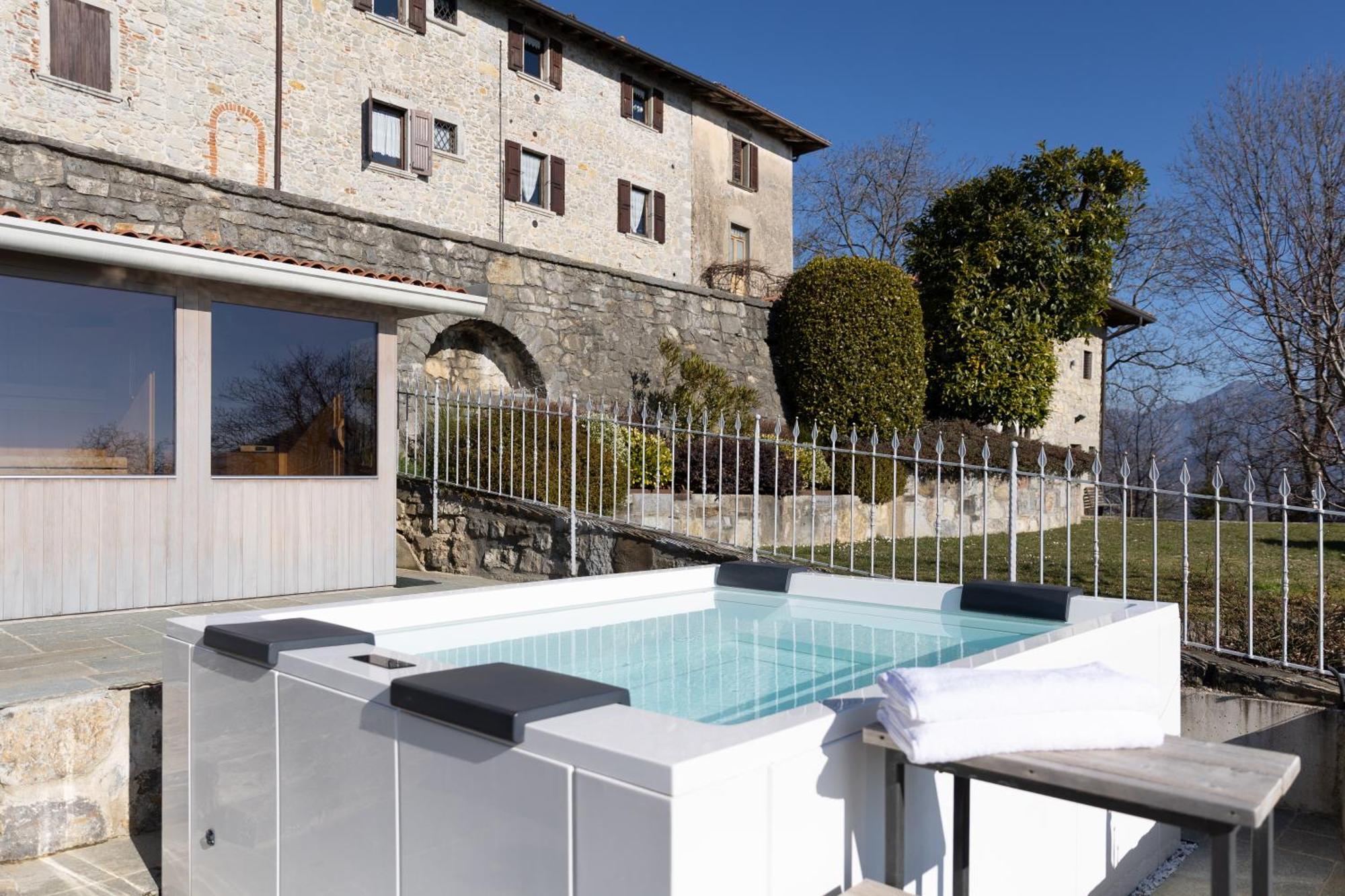 Ca' Baetti L'Antico Borgo Bed and Breakfast Roncola Eksteriør billede