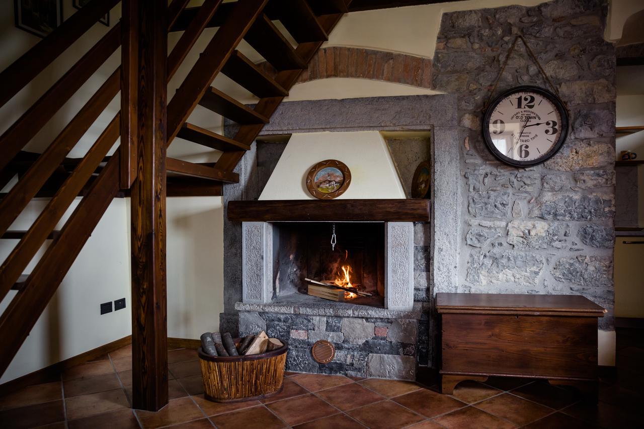 Ca' Baetti L'Antico Borgo Bed and Breakfast Roncola Eksteriør billede