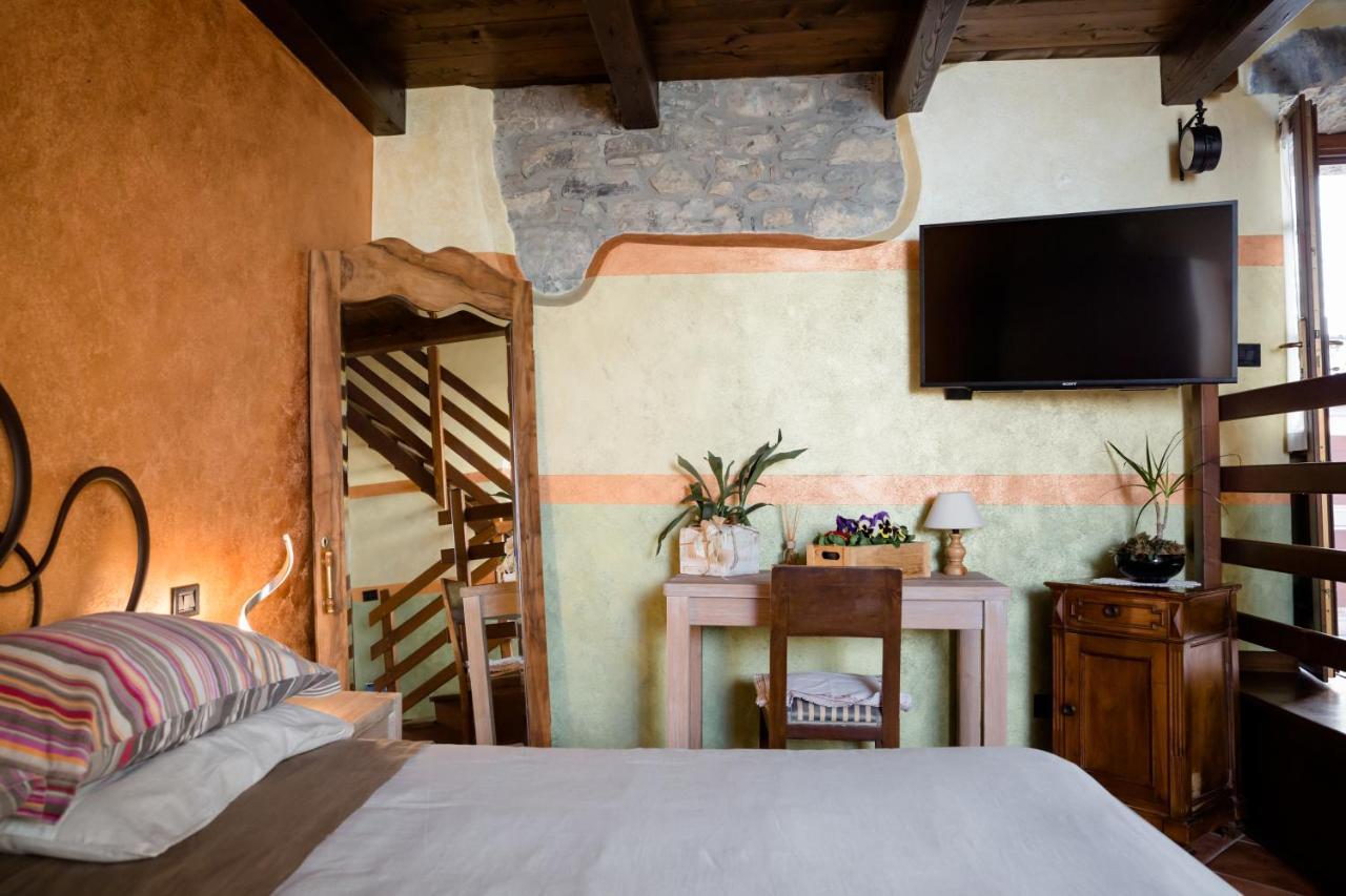 Ca' Baetti L'Antico Borgo Bed and Breakfast Roncola Eksteriør billede