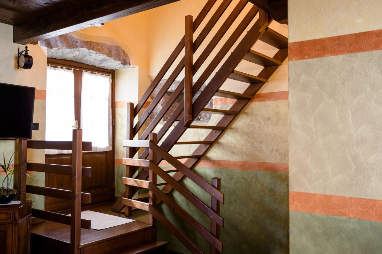 Ca' Baetti L'Antico Borgo Bed and Breakfast Roncola Eksteriør billede